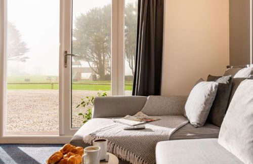 Chalet Hot Tub Lodge 3 by Interhome - Foto 2