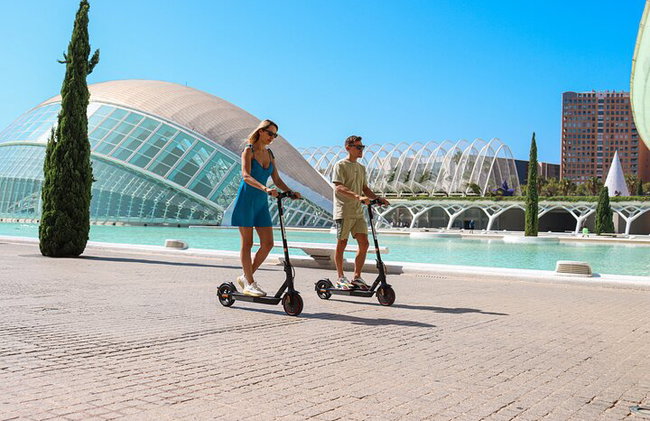 Tour privado de medio día en bicicleta por Valencia - Foto 7
