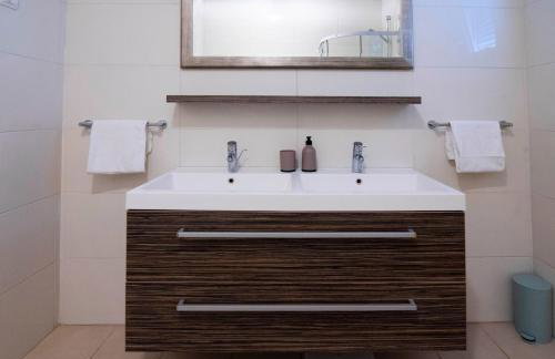 Holiday home Sika with heated pool near Split - Foto 34