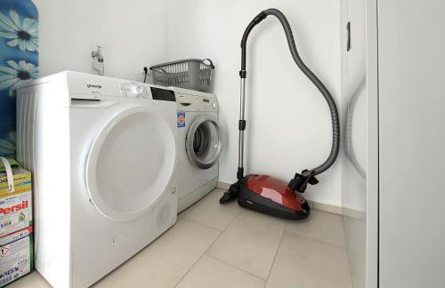 Modern Wohnen I Smart TV I Terrasse I 2x Parkplatz I 2 Schlafzimmer I 6 Schlafplätze - Foto 23