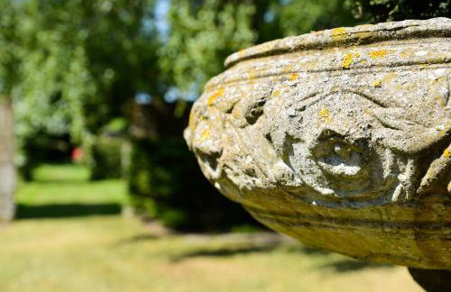 Charney Manor - Photo 43