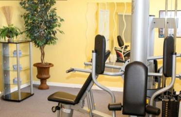 Serene 4-Bedroom Lakeview Retreat with South-Facing Pool & Sun-Drenched Outdoor Living - Foto 49