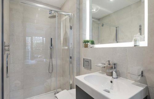 Modern En-suite Double - Queens Park - Foto 14