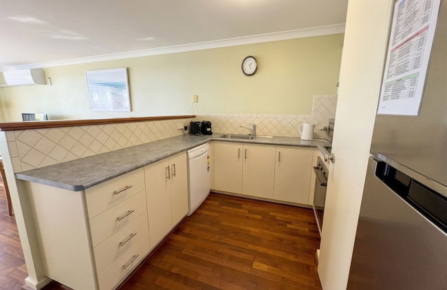 98 Steps To The Beach - Photo 7