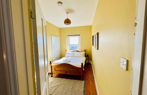 Penthouse Apartment with Impressive Views Sleeps 2 to 8 - Foto 53