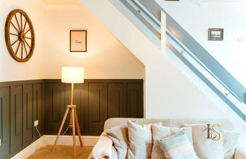 *Luke Stays Oswald Terrace* - Foto 41