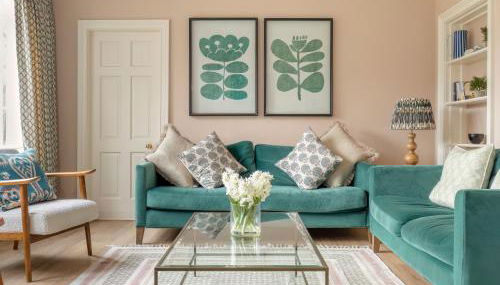 East House - Photo 3