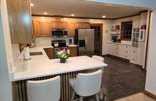 Pool Arcade Mtn Views Lake George Home Retreat WFH - Foto 14