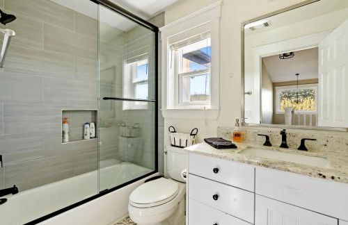 Paso Wine Country Farmhouse with Pool, Spa, Game Room - Foto 24