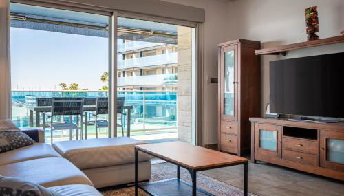 AT021 Apartment with pool in front of the beach - Foto 4