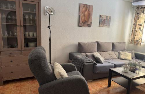 En perle med plass til voksne og familien, solfylt terrasse 5 min fra stranden - Foto 3