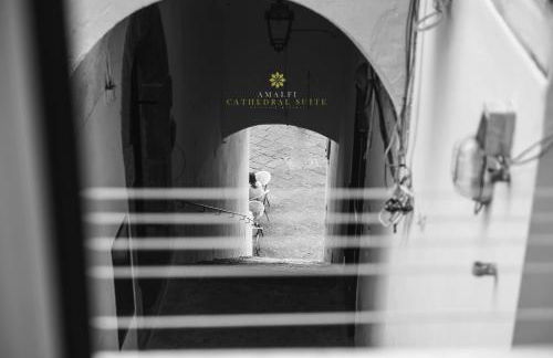 Amalfi Cathedral Suite - Photo 23