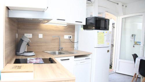 Le Mas Synaé- Joli studio classé 3étoiles avec terrasse et piscine - Foto 4, stove