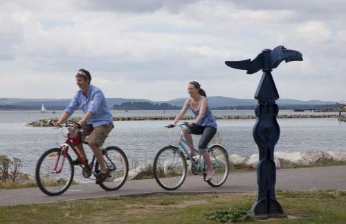 Spinnaker House-with Tesla Electric Charging Point - Photo 38