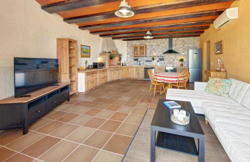 VILLA LA CALA with swimming pool & sea view, 10 min walk from the sea - Photo 21