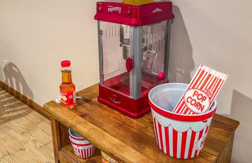 Elkhorn 3 Bedroom 2 Bathroom Log Cabin Sleeps 8 - Lincoln Log Cabin - Foto 28