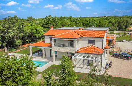 NEW! Luxury Villa Carlotte with 11m pool - Foto 50