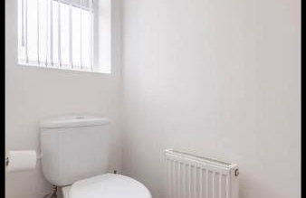 Marston 5 Bedroom Home With Parking Near HS2 & NEC & BHX - Foto 13