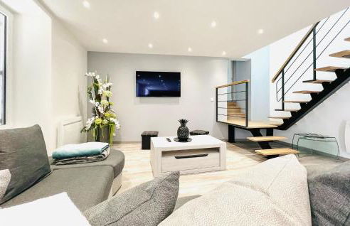 Gorgeous Home In Ussel With Wifi - Foto 7