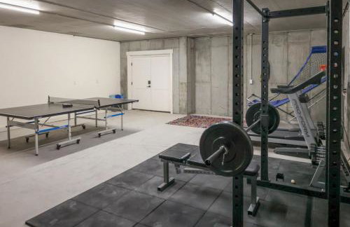 Midway Mtn Retreat | Hot Tub, Gym & 28+ Nights - Foto 32