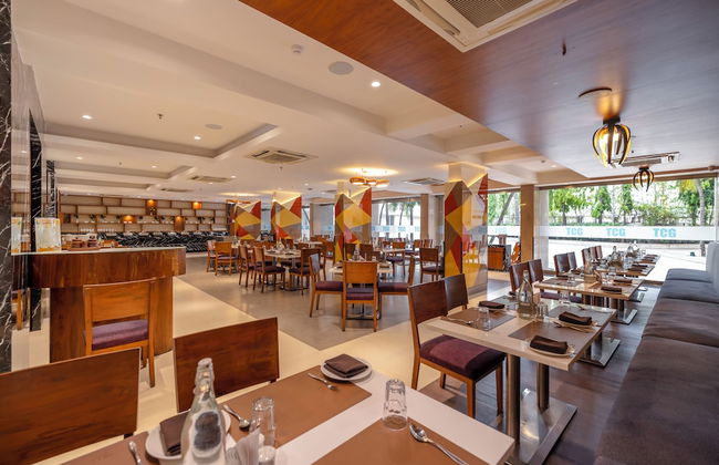 Quality Inn Patria Suites, Rajkot - Foto 38