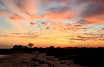 Casa dos Sorrisos - 3 bedroom apartment, terrace, barbecue, AC, Wifi, beach - Foto 16