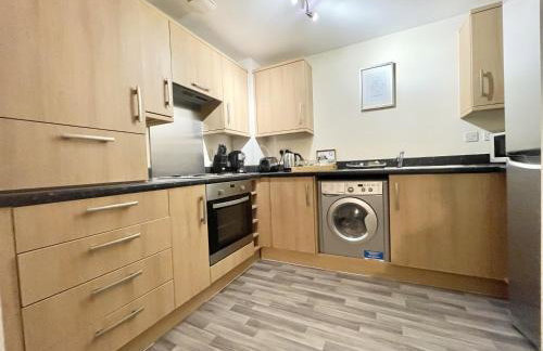 Ashford Retreat - 2 Bedroom 2 Bath great for families, business or contractor stays wt parking - Foto 1