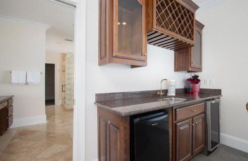 Gulf Front, Pool, Hot Tub- 2 Kitchens - Elevator - Foto 22