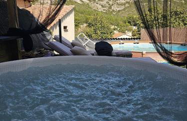 Le Nid des Calanques et son Jacuzzi - Foto 6