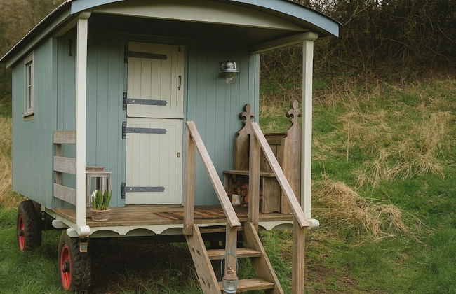 1 Bed Shepherds Hut - Sleeps 2 -wood Fired Hot Tub - Foto 15