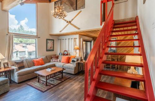 Courchevel #15 - 2 Bedroom, 2 Bathroom, Sleeps 6! Just steps to Canyon Lodge! - Foto 1