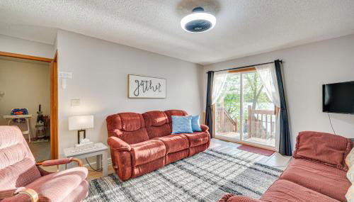 Lakefront Family Retreat with Private Dock! - Foto 4