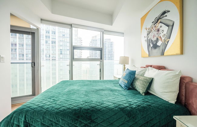 Maple Leaf Square - Photo 23