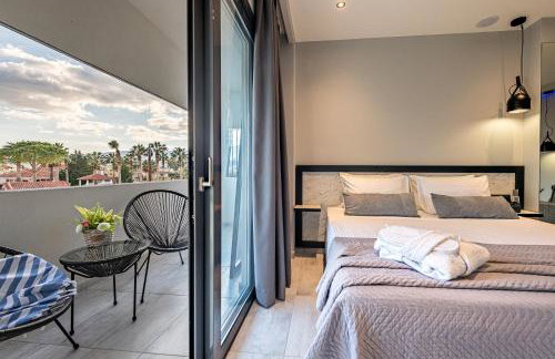 Moon Boutique Hotel - Ultra Luxury Suites with Pool, Perfect for Fun and Relaxation By Villa Mana Gers - Photo 17