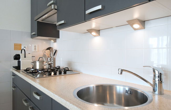 Two Room Apartment Overlooking the Harbor - Foto 30