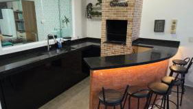 Casa com piscina, 700M da praia - Foto 3