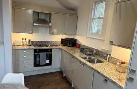 Bright, Spacious, Charming & Fully Equipped Victorian Flat in Quiet Brixton - Foto 7