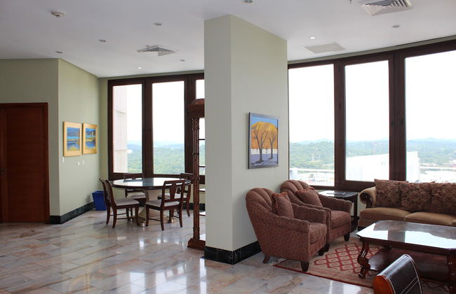 Torres de Alba Hotel & Suites - Photo 22