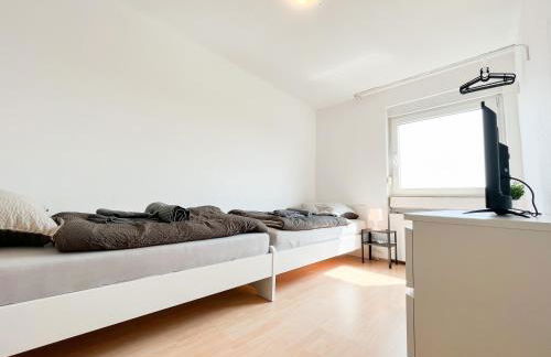 Home4Now BM01 Monteursunterkunft in Bergheim I 3 Schlafzimmer für 6 Personen I Küche I SmartTV I WiFi I Parkplatz - Foto 3