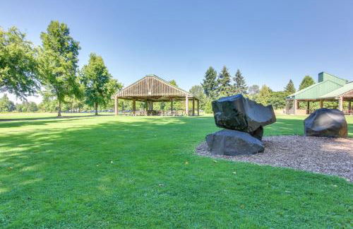 Pet-Friendly Home with Yard, 2 Mi to Autzen Stadium - Foto 24
