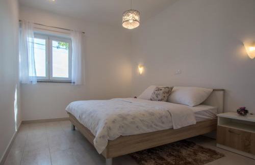 Family-friendly apartments with swimming pool Verunic, Dugi otok - 14286 - Foto 12