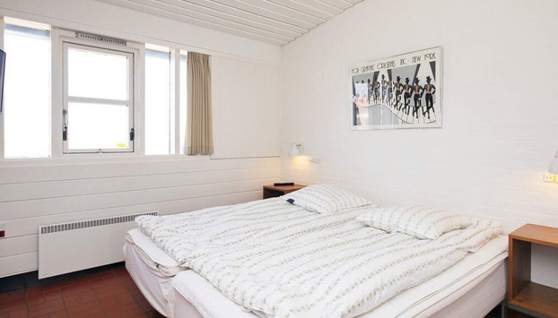 6 Person Holiday Home on a Holiday Park in Saeby - Foto 2, Habitación