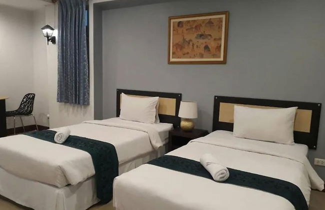 B9 Airport Resident - Photo 20