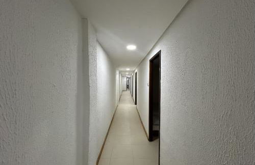 Flat funcional mobiliado com cozinha e WC privativo apt105 - Foto 19