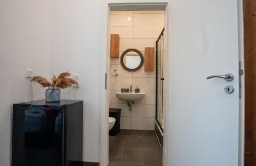 Serviceroom24 - Apartment 3 in Recklinghausen Hoch WLAN - Smart-TV - 24-7 Check-in und Küche - Foto 14