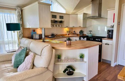 Hot Tub Lodge, Panoramic Views & Free Golf, Dog Friendly - Foto 77