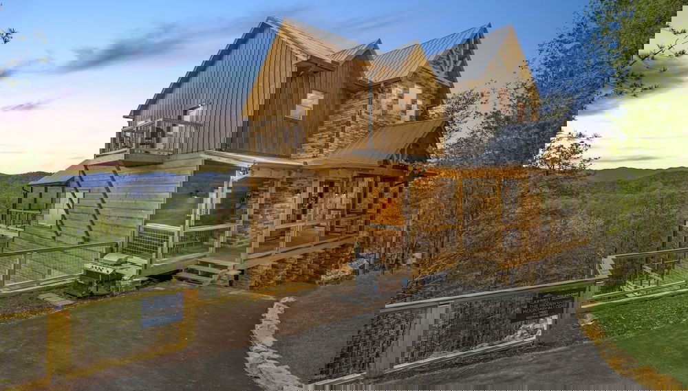 The Hidden Owl Mountain Lodge 5 Bedroom Cabin by RedAwning - Foto 1, Imagen principal