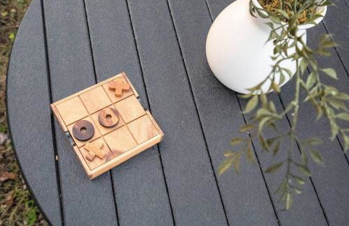 Urban Oasis Cozy Home Near Downtown with Game Room and Firepit - Foto 15