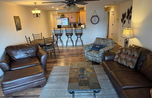 Lake Front and Calm Waters at Miramar 3BR 2BA - Photo 1