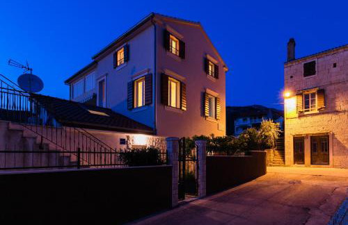 Apartments Kastelani - Photo 18